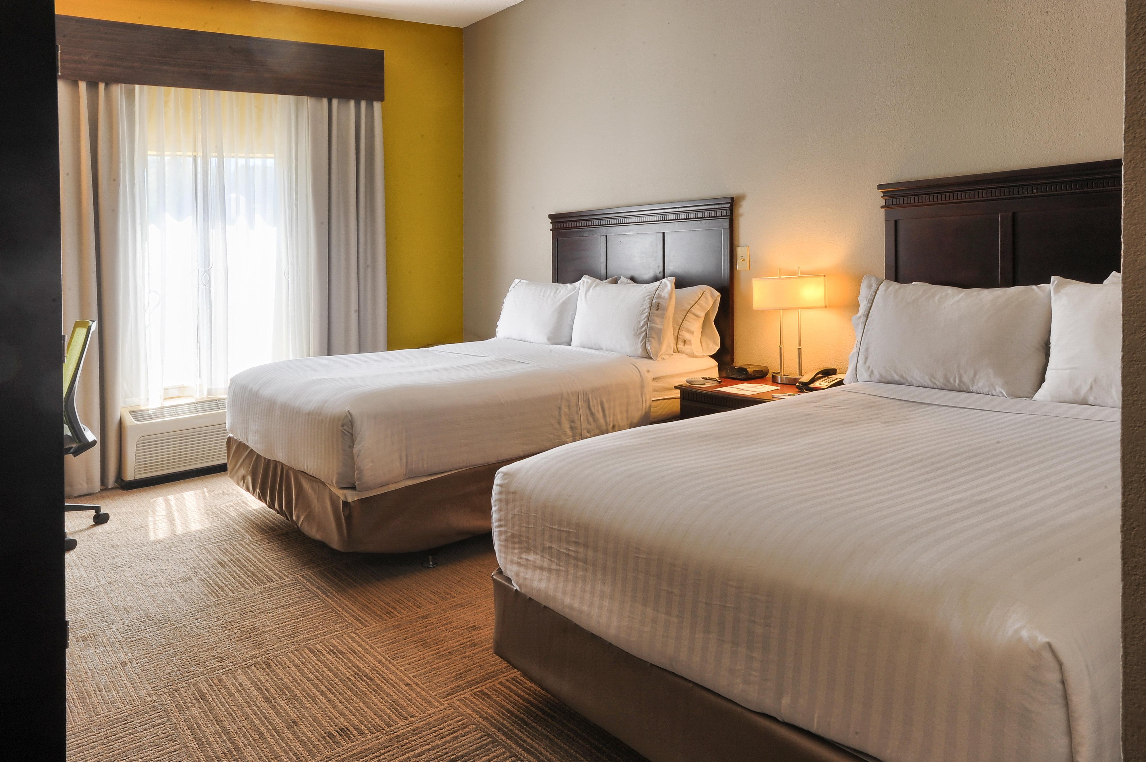 Holiday Inn Express Hotel & Suites Pell City Exterior photo